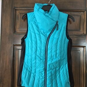 Calvin Klein Women's Turquoise Puffer Vest